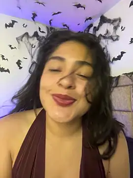 EmilyNoir1 online show from October 29, 12:02 am