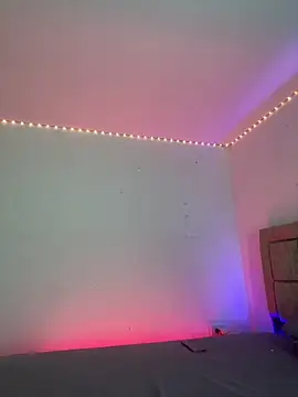 EmilyNoir1 online show from February 11, 9:20 pm