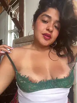 Snapshot of EmilyNoir1 chatting on June 20, 7:05 pm EmilyNoir1 online show from June 20, 7:05 pm