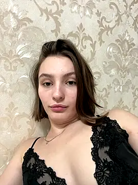 ZariaFlame online show from November 5, 9:59 pm