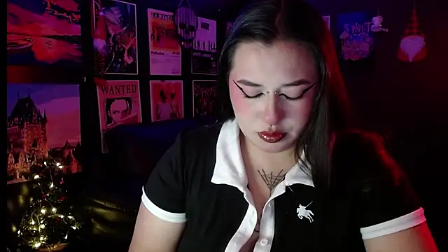 Ravendark  online show from December 17, 8:15 pm