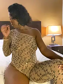 StaciDiamond online show from October 5, 4:38 pm