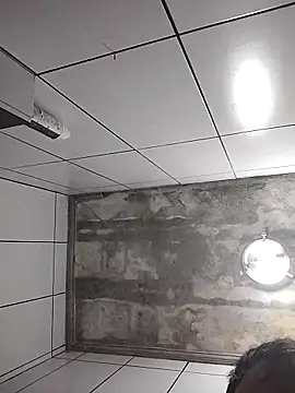 Snapshot of Alan131097 chatting on October 17, 11:18 pm Alan131097 online show from October 17, 11:18 pm