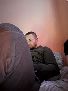 Vladyslav30 online show from February 21, 11:39 pm