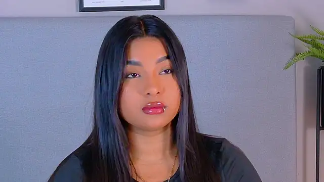 Snapshot of LanaRozz chatting on April 20, 7:37 pm LanaRozz online show from April 20, 7:37 pm