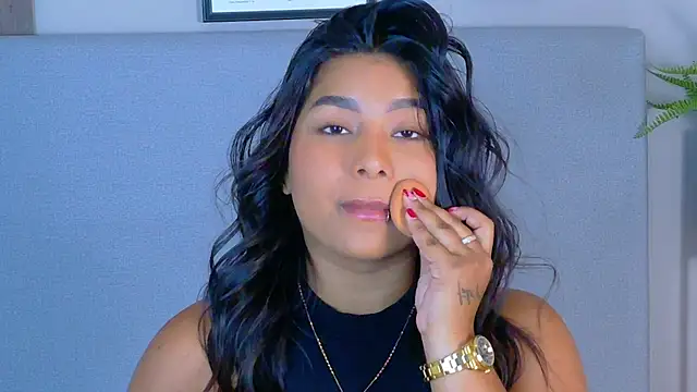 Snapshot of LanaRozz chatting on April 22, 7:26 pm LanaRozz online show from April 22, 7:26 pm
