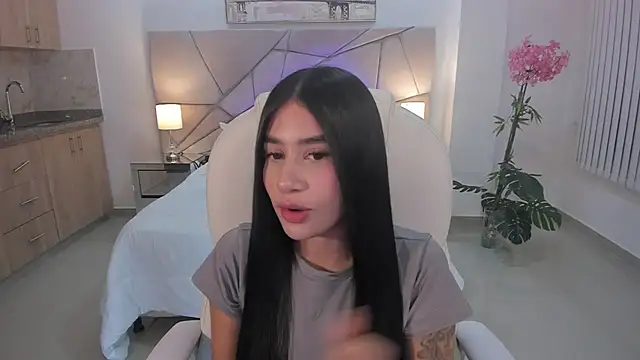 miranda crawfor online show from March 11, 4:07 am