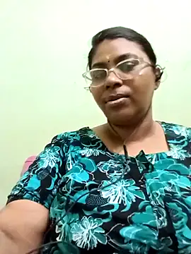 Snapshot of zara-mallus chatting on September 25, 5:22 am zara-mallus online show from September 25, 5:22 am