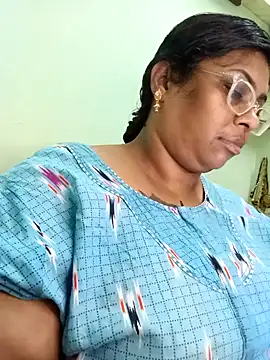 Snapshot of zara-mallus chatting on September 27, 4:39 am zara-mallus online show from September 27, 4:39 am