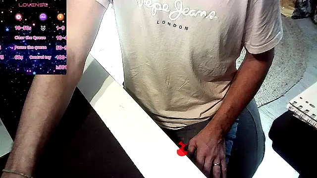 Snapshot of french_male_whore@xh chatting on September 19, 12:39 pm french male whorexh online show from September 19, 12:39 pm