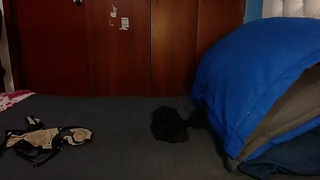 SamiBoobsxx online show from December 19, 1:29 pm