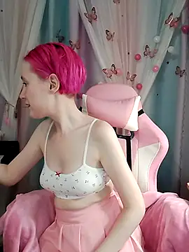 Fuzzy Unicorn online show from December 5, 7:43 pm