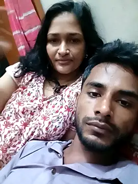 Snapshot of Hotty-couple063 chatting on September 10, 3:56 pm Hotty-couple063 online show from September 10, 3:56 pm