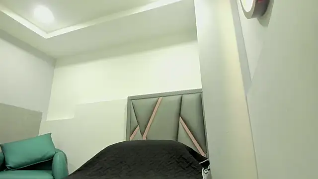 klariz09 online show from September 15, 1:00 pm