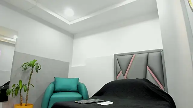 klariz09 online show from October 3, 8:17 pm