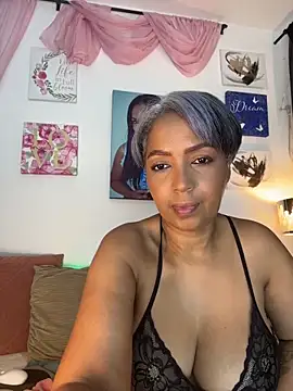 Snapshot of skarlleth_11 chatting on April 7, 12:16 pm skarlleth 11 online show from April 7, 12:16 pm