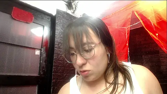 mia 778 online show from October 25, 1:18 pm