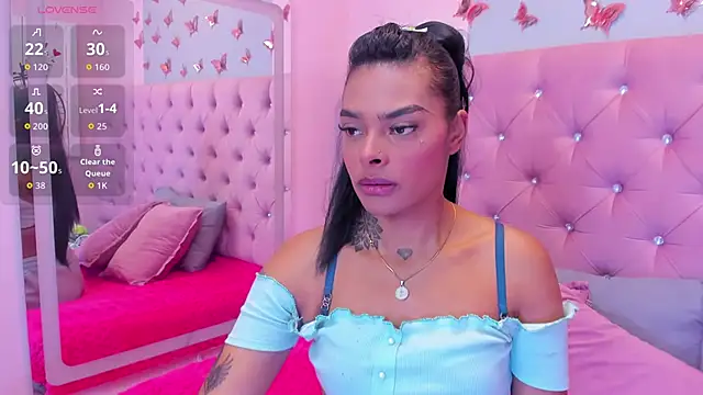 EmmaEbony  online show from April 17, 12:30 pm