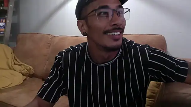 Snapshot of tanjir020 chatting on September 18, 3:47 pm tanjir020 online show from September 18, 3:47 pm