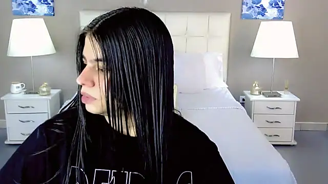 maddissonivanova online show from September 23, 7:06 pm