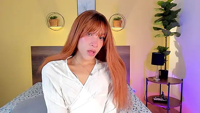 CamilleGrace online show from November 13, 5:06 am