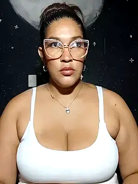 Snapshot of Ivy_horse_ chatting on April 5, 10:29 pm Ivy horse online show from April 5, 10:29 pm