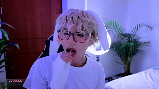 taichi bluy online show from October 9, 7:56 pm