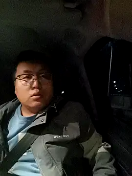 Snapshot of peijiangzhao chatting on October 30, 12:28 pm peijiangzhao online show from October 30, 12:28 pm