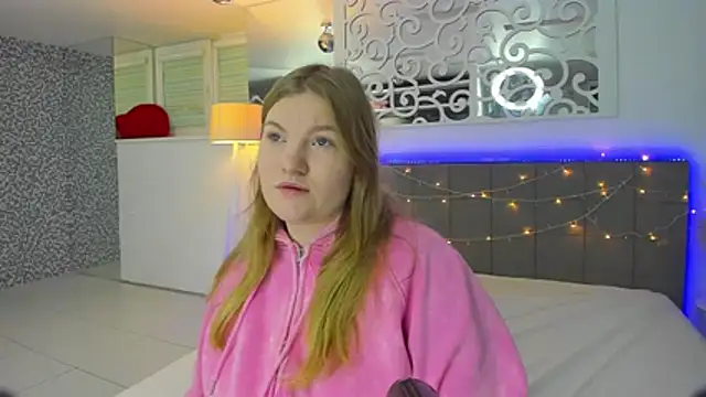 AshleyJoness online show from December 21, 6:20 am