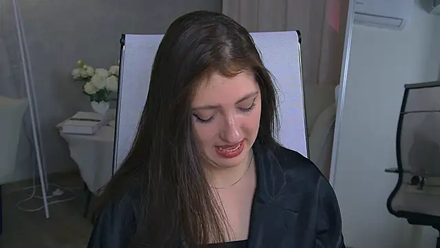 Snapshot of Mary_Miiller chatting on November 6, 6:25 am Mary Miiller online show from November 6, 6:25 am