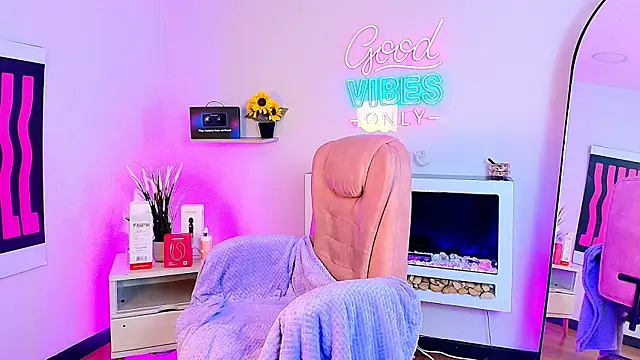 Alice Vixen online show from May 26, 12:12 pm