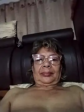 Snapshot of OliviaMorris1 chatting on March 15, 1:33 am OliviaMorris1 online show from March 15, 1:33 am