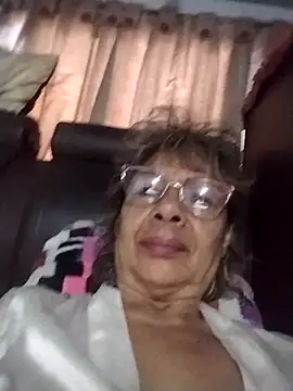 Snapshot of OliviaMorris1 chatting on April 10, 11:15 am OliviaMorris1 online show from April 10, 11:15 am