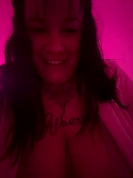 valen1891 online show from November 17, 4:40 am