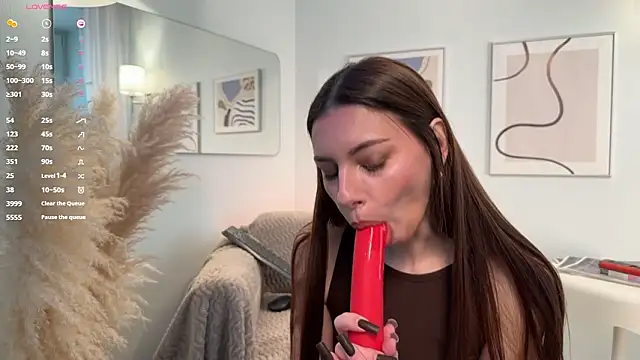 Amelie Crosby online show from March 8, 12:53 pm