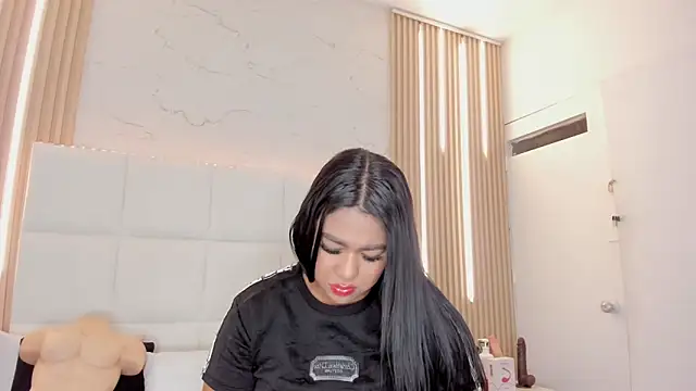 Meloddy Parkerr  online show from April 18, 12:09 pm