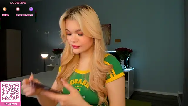 ShyEmma  online show from March 13, 1:12 am