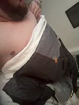 Snapshot of mrandmrsdarkside chatting on February 24, 10:35 am mrandmrsdarkside online show from February 24, 10:35 am