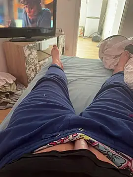 Snapshot of mrandmrsdarkside chatting on April 11, 7:45 am mrandmrsdarkside online show from April 11, 7:45 am