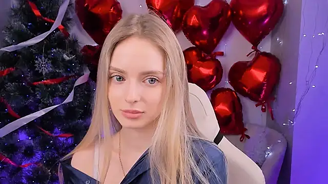 Snapshot of JuliaBrewwer chatting on March 16, 1:15 pm JuliaBrewwer online show from March 16, 1:15 pm