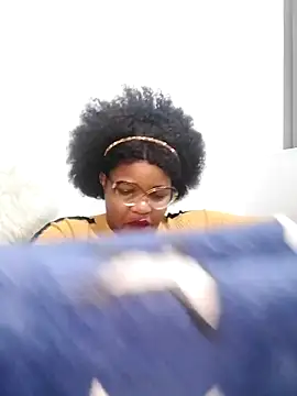 Snapshot of ChubbyBitch26 chatting on July 3, 8:48 pm ChubbyBitch26 online show from July 3, 8:48 pm