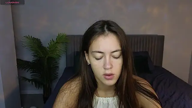 Snapshot of SaraMoren0 chatting on October 29, 7:54 am SaraMoren0 online show from October 29, 7:54 am