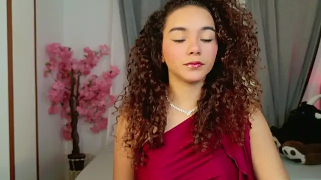 Snapshot of Taylor_Tina chatting on October 4, 9:18 am Taylor Tina online show from October 4, 9:18 am