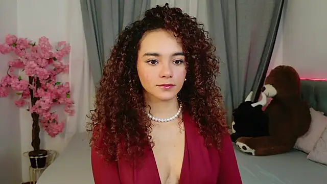 Snapshot of Taylor_Tina chatting on October 12, 5:50 am Taylor Tina online show from October 12, 5:50 am