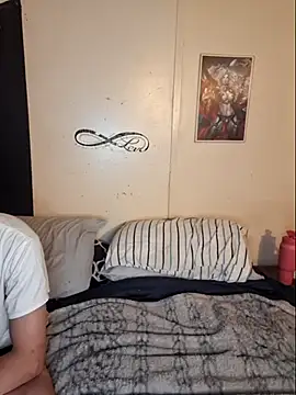 Snapshot of Shy_Naughty_Girl chatting on October 11, 4:33 am Shy Naughty Girl online show from October 11, 4:33 am