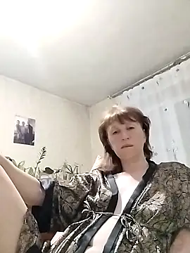 Flower2931 online show from April 3, 7:01 pm