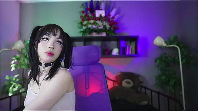 Sabrina bloom online show from November 7, 1:33 pm