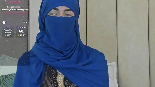  Zahiira  online show from October 25, 11:29 am