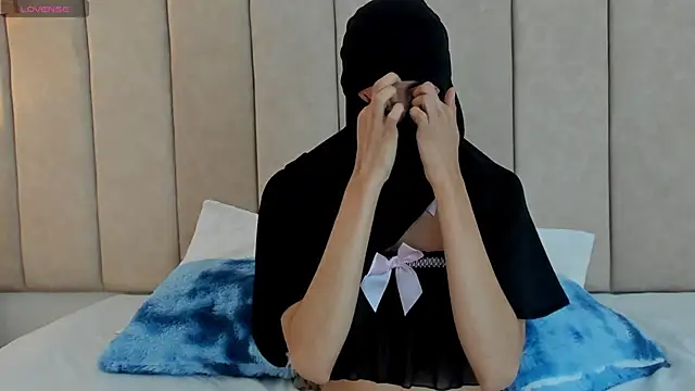  Zahiira  online show from March 13, 12:23 pm