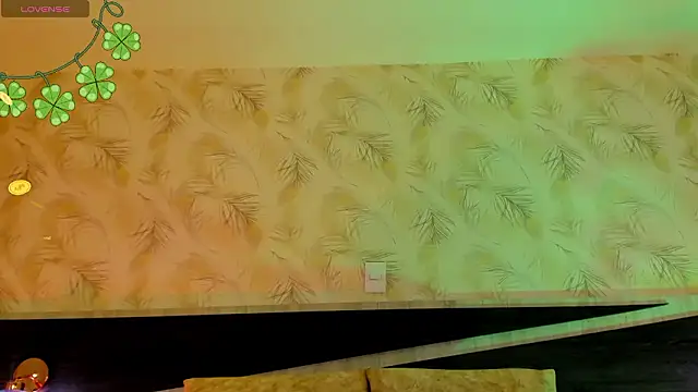 dana hazze online show from March 18, 2:15 am